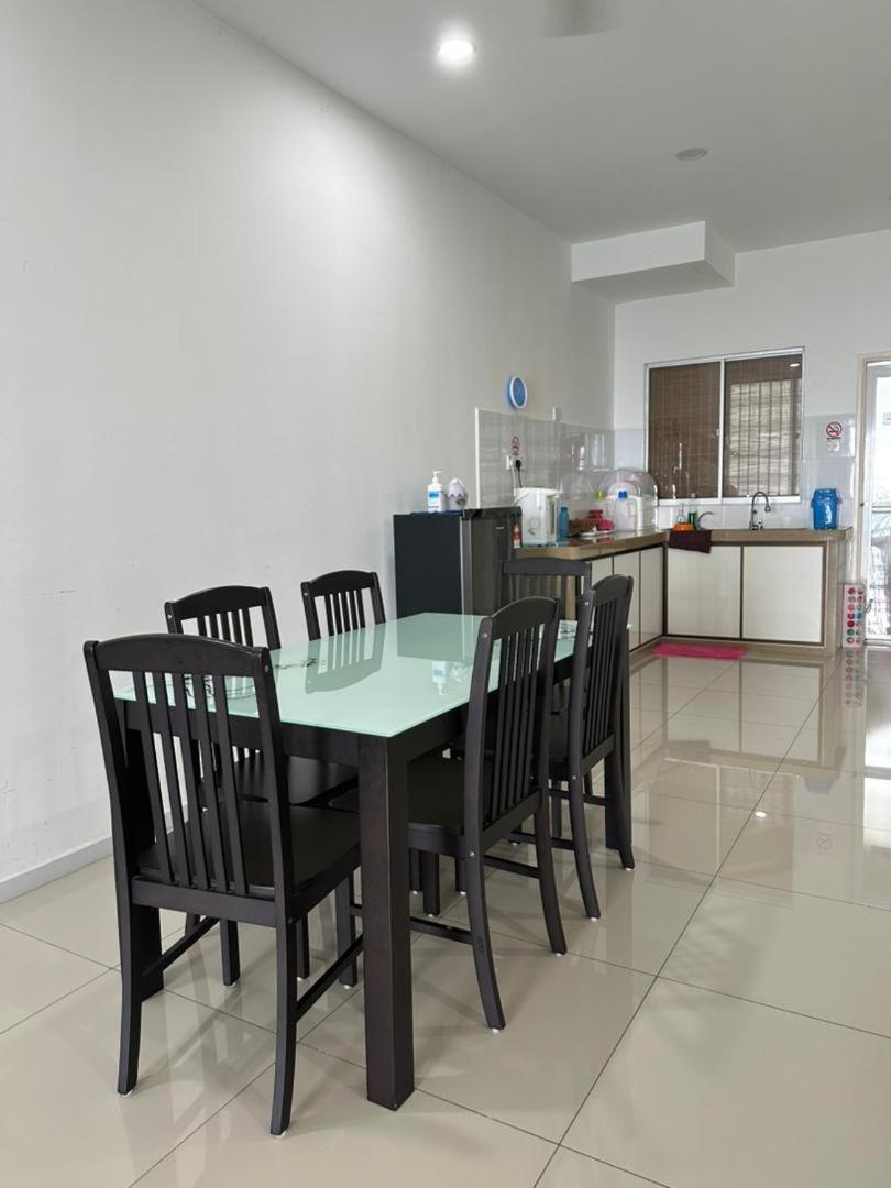 Mr.J Homestay Taiping Extérieur photo